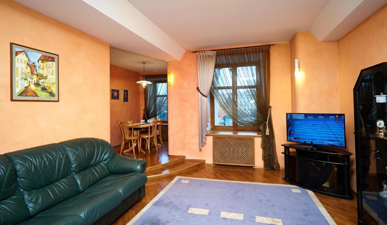So Fashionable Apartment In The Heart Of Minsk Eksteriør bilde